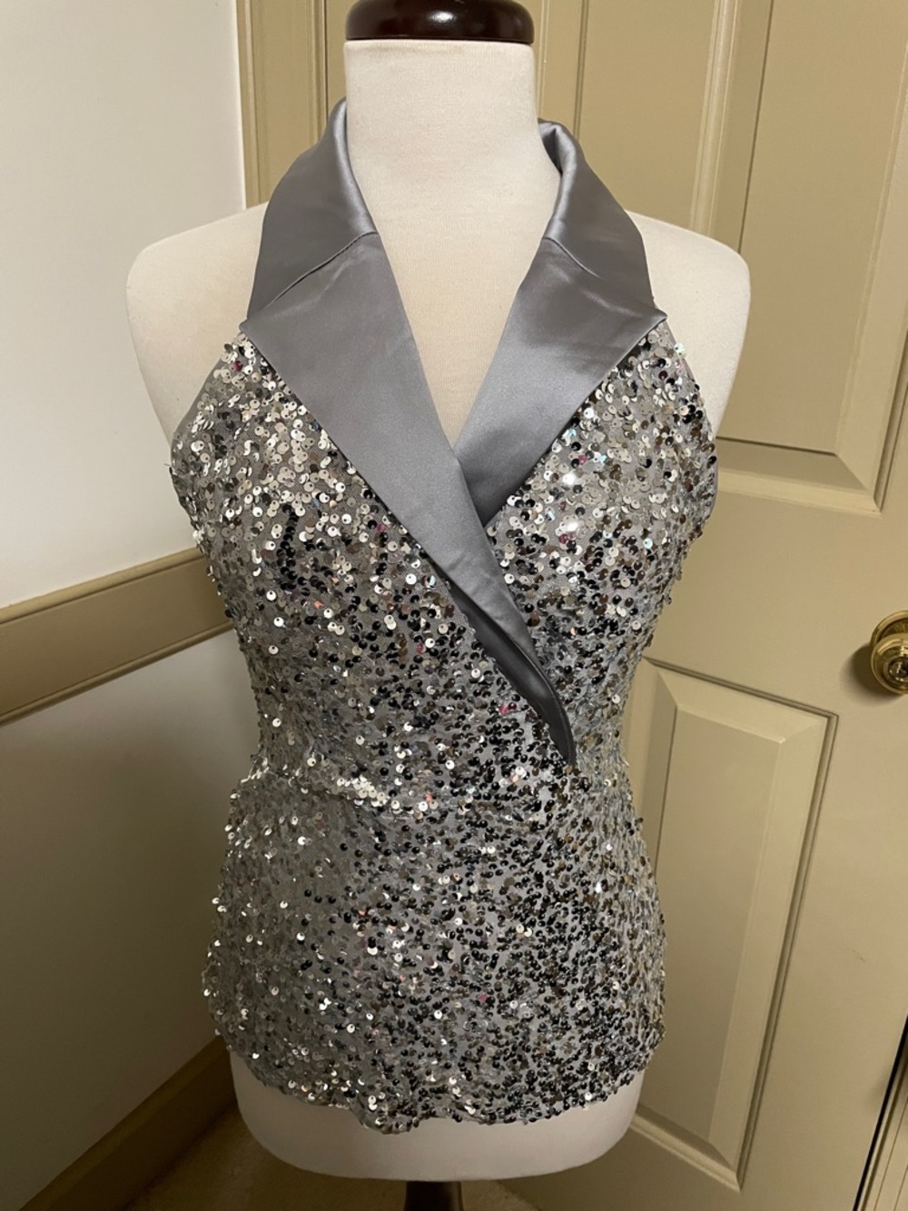 Grace Karin Silver Sequin Strapless Halter Top with Satin Collar